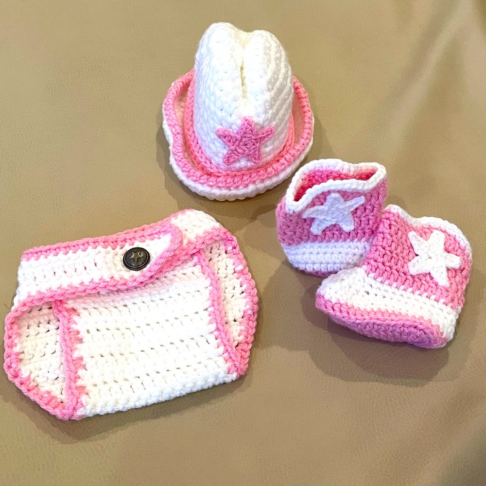 NEW baby crochet cowgirl outfit set - hat, boots, and bloomers, size 3-6mos